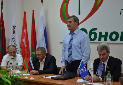 Фото Встреча лидера партии «Обновление» Анатолия Каминского с однопартийцами в Дубоссарах